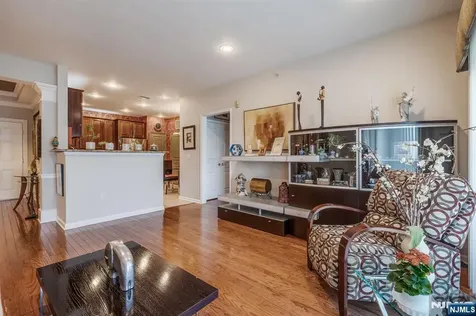 10402 Warrens Way Wanaque NJ 07465
