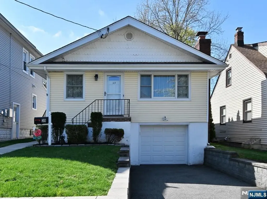 39 Niagara Street Dumont NJ 07628