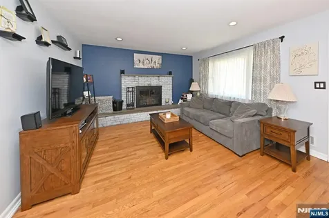 39 Niagara Street Dumont NJ 07628