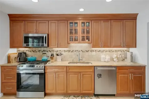 109 Malcolm Road Mahwah NJ 07430