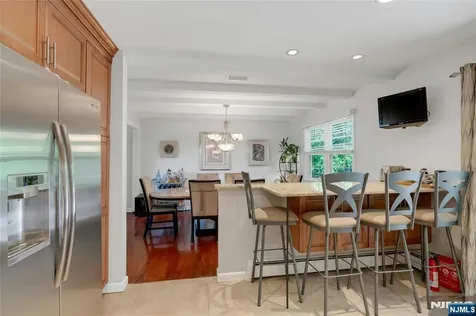 109 Malcolm Road Mahwah NJ 07430