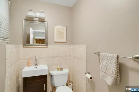 109 Malcolm Road Mahwah NJ 07430