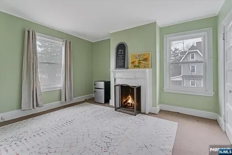 253 Midland Avenue East Orange NJ 07017