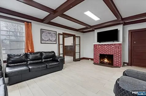 253 Midland Avenue East Orange NJ 07017