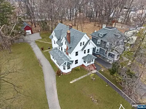 253 Midland Avenue East Orange NJ 07017