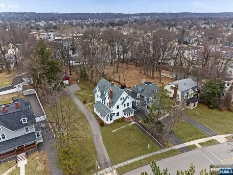 253 Midland Avenue East Orange NJ 07017