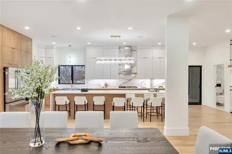 283 Bluff Road Fort Lee NJ 07024