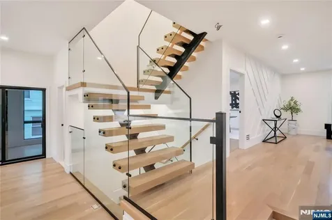 283 Bluff Road Fort Lee NJ 07024