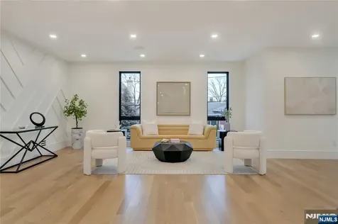 283 Bluff Road Fort Lee NJ 07024