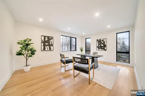 283 Bluff Road Fort Lee NJ 07024