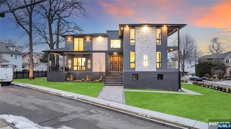 283 Bluff Road Fort Lee NJ 07024