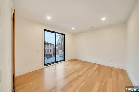 283 Bluff Road Fort Lee NJ 07024