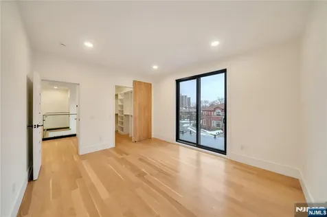 283 Bluff Road Fort Lee NJ 07024