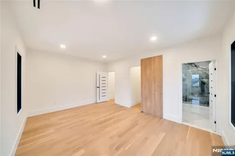 283 Bluff Road Fort Lee NJ 07024