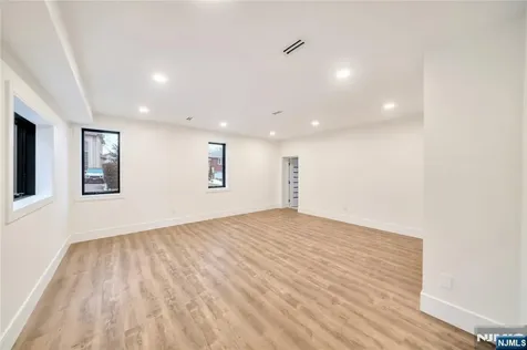 283 Bluff Road Fort Lee NJ 07024