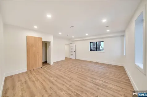 283 Bluff Road Fort Lee NJ 07024