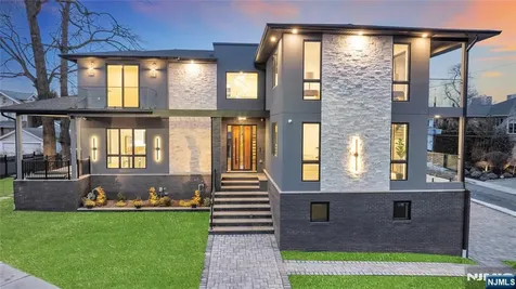 283 Bluff Road Fort Lee NJ 07024