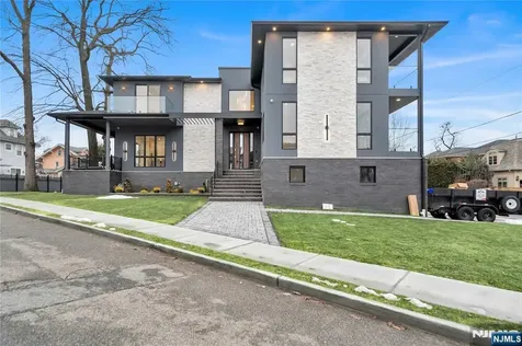 283 Bluff Road Fort Lee NJ 07024