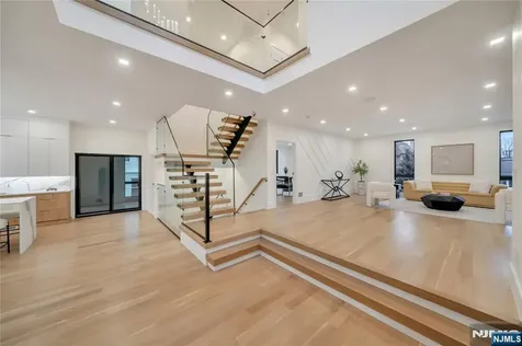 283 Bluff Road Fort Lee NJ 07024