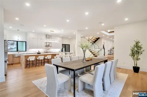 283 Bluff Road Fort Lee NJ 07024