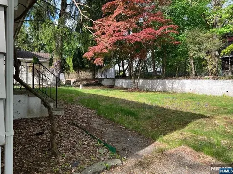 24 Ruth Lane Demarest NJ 07627