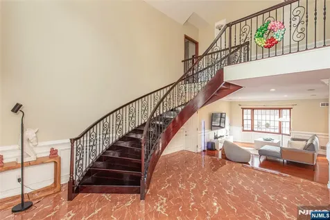 35 Waughaw Road Montville Township NJ 07082