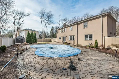 35 Waughaw Road Montville Township NJ 07082