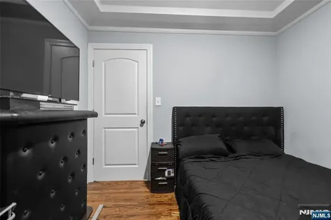 267 10th Street Newark NJ 07103