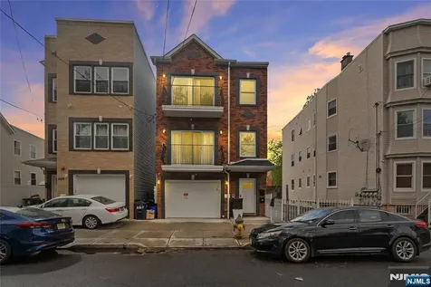267 10th Street Newark NJ 07103