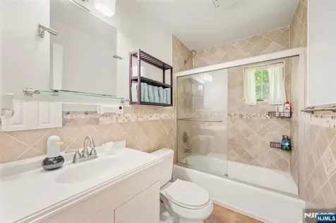3 Burton Place Cresskill NJ 07626
