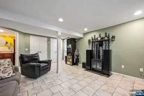 115 Claremont Terrace Wayne NJ 07470