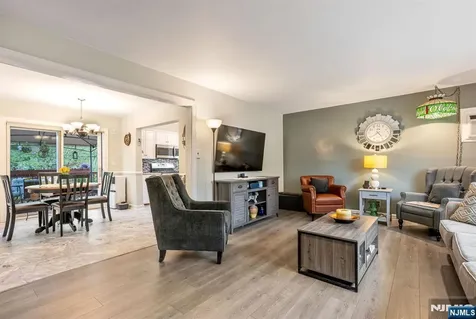 115 Claremont Terrace Wayne NJ 07470