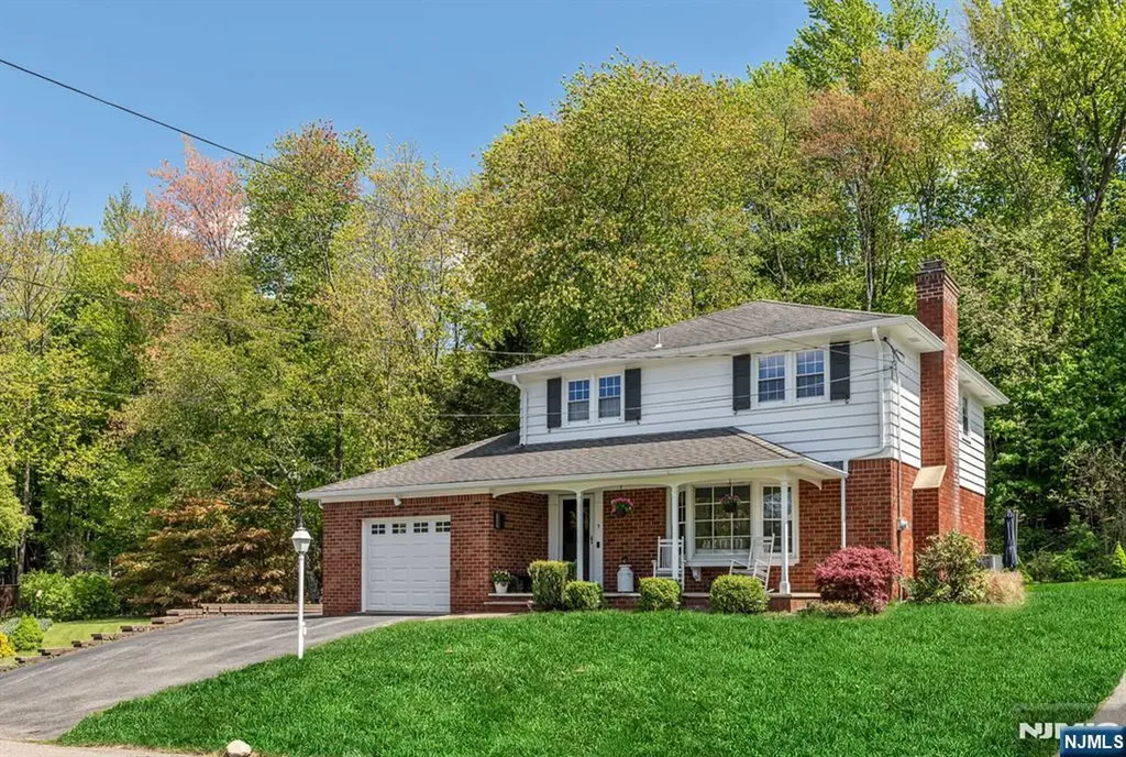 5 East Street Wanaque NJ 07465