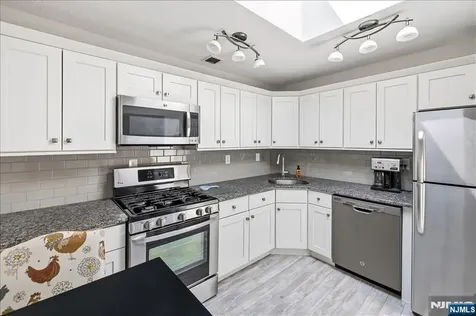 1150 River Road Edgewater NJ 07020