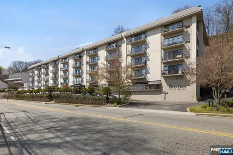 1150 River Road Edgewater NJ 07020