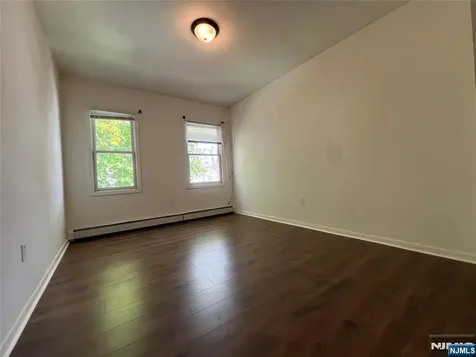 182 19th Street East Orange NJ 07017