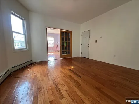 182 19th Street East Orange NJ 07017