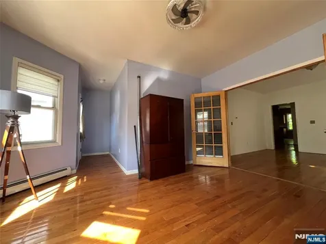 182 19th Street East Orange NJ 07017