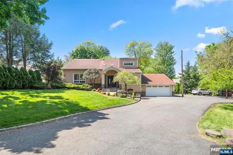 151 Church Nutley NJ 07110