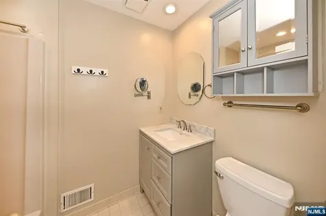 101 River Road Nutley NJ 07110