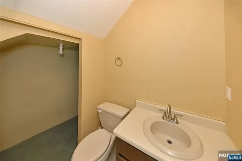 101 River Road Nutley NJ 07110