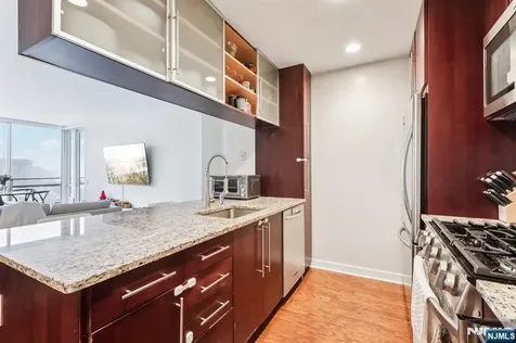 1215 Hudson Park Edgewater NJ 07020