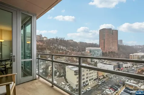 1215 Hudson Park Edgewater NJ 07020