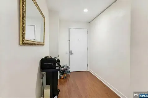 1215 Hudson Park Edgewater NJ 07020