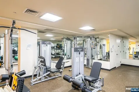 1215 Hudson Park Edgewater NJ 07020