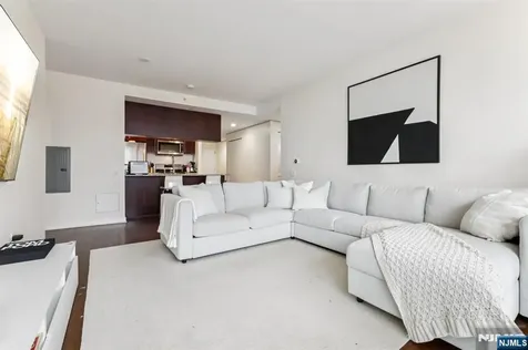 1215 Hudson Park Edgewater NJ 07020