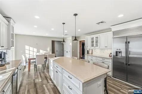 27 Pine Hill Road Old Tappan NJ 07675