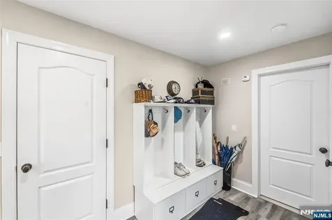 27 Pine Hill Road Old Tappan NJ 07675
