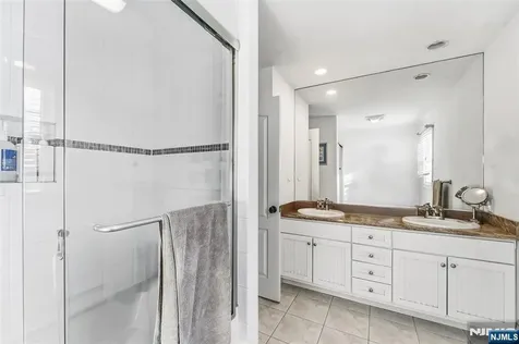 27 Pine Hill Road Old Tappan NJ 07675