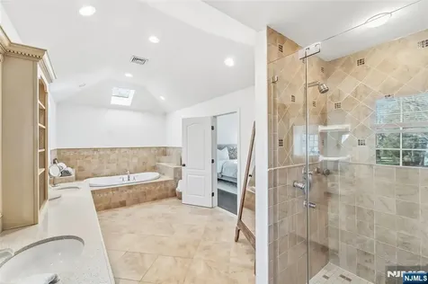27 Pine Hill Road Old Tappan NJ 07675